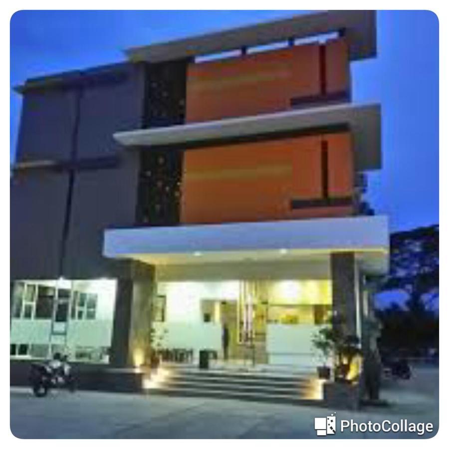 Gaia Asri Hotel Pamanukan Hilir Εξωτερικό φωτογραφία