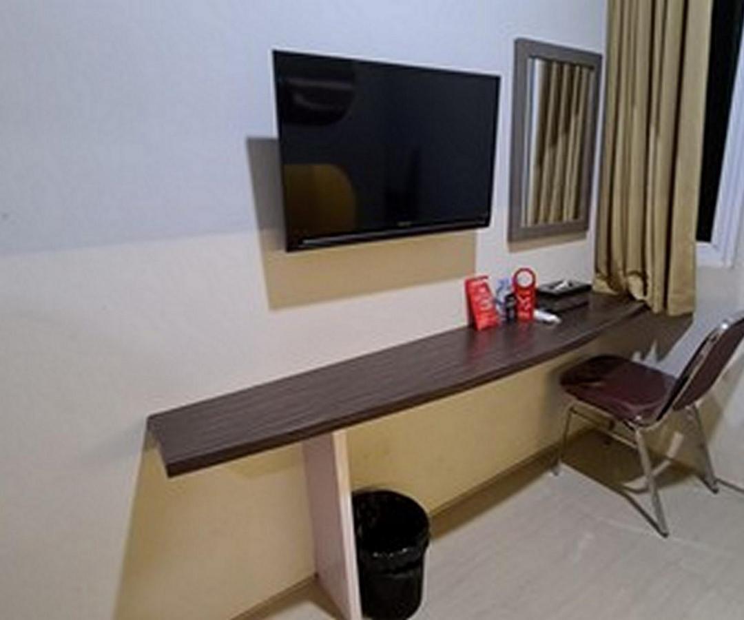 Gaia Asri Hotel Pamanukan Hilir Εξωτερικό φωτογραφία