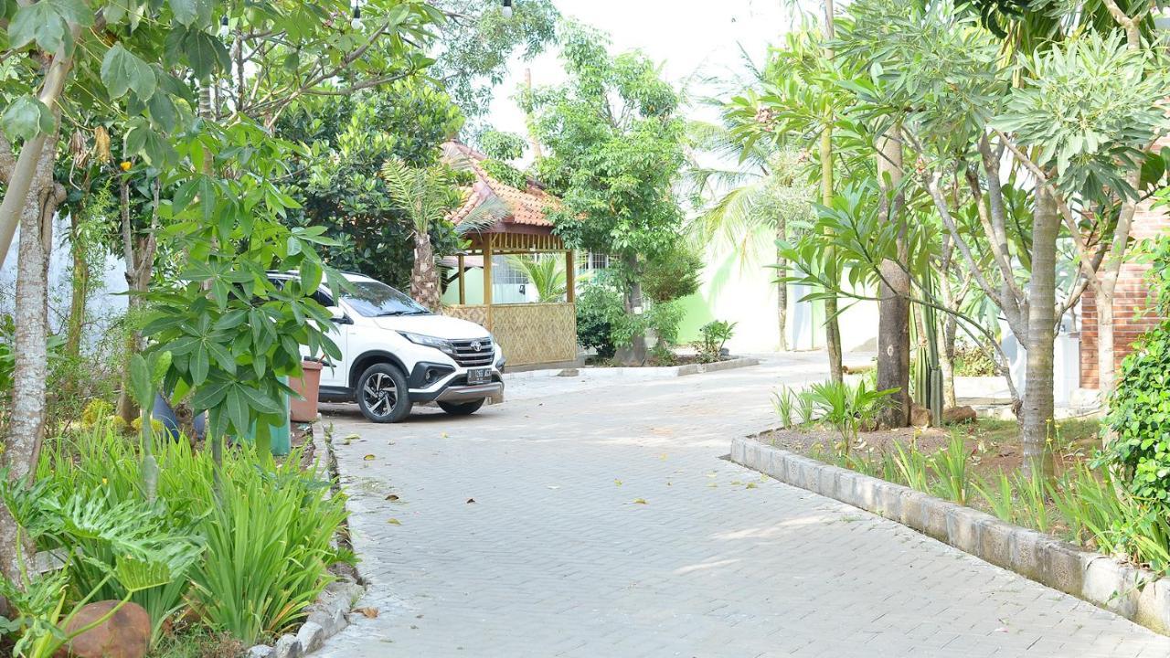 Gaia Asri Hotel Pamanukan Hilir Εξωτερικό φωτογραφία