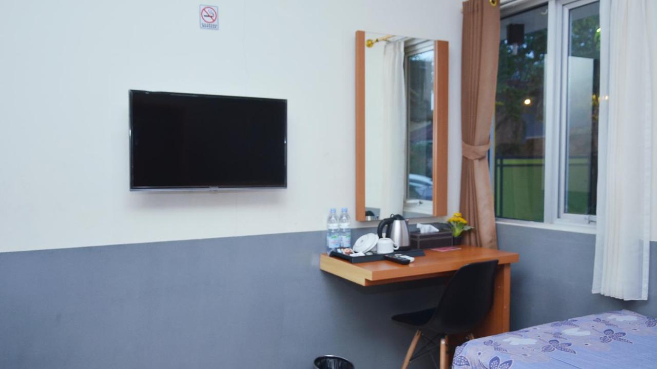 Gaia Asri Hotel Pamanukan Hilir Εξωτερικό φωτογραφία